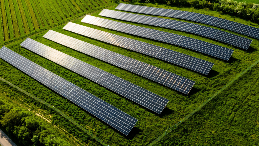 O que é e quais os benefícios de uma fazenda solar 